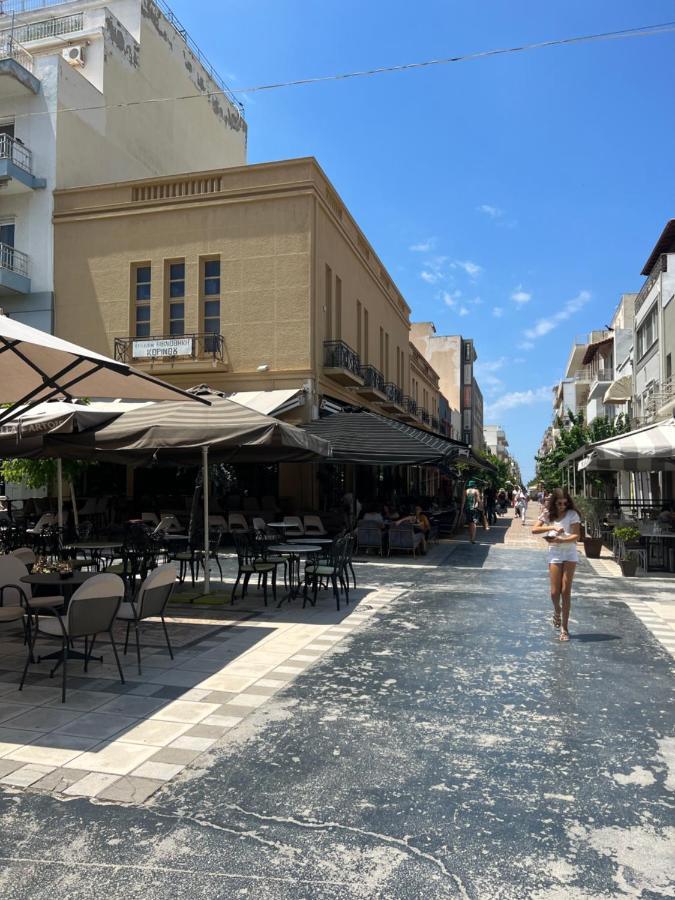 Cosy Guesthouse-Souterrain With Garden In City Center Corinthe Extérieur photo