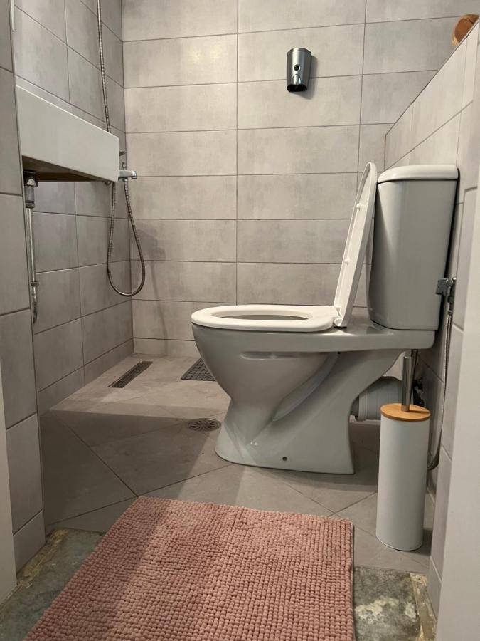 Cosy Guesthouse-Souterrain With Garden In City Center Corinthe Extérieur photo
